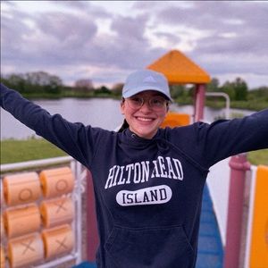 Meet your Posher, Elaina